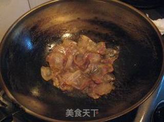 藠头炒腊肉的做法步骤：3