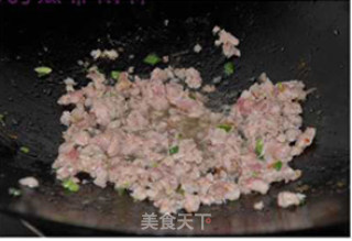 酸豇豆炒肉末的做法步骤：3