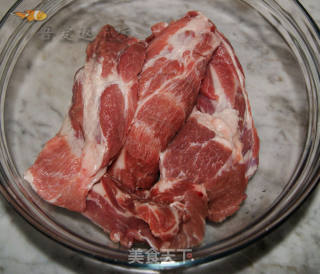 混酱叉烧肉的做法步骤：1