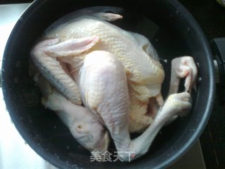 清炖童子鸡的做法步骤：1