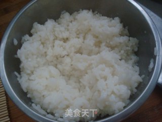 自制寿司的做法步骤：1