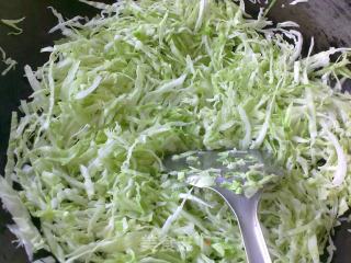 【花样包菜】--大盆饭之【包菜腊肠饭】的做法步骤：8