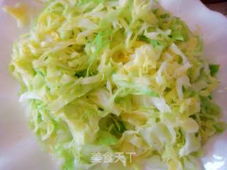 【花样包菜】--包菜炒馍片的做法步骤：3