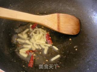 老干妈炒豆腐，家常风味~的做法步骤：5