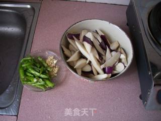杭椒炒茄子的做法步骤：2