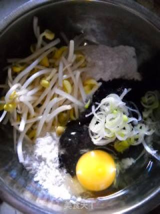 营养早餐之紫菜豆芽饼的做法步骤：4