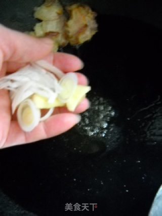 腊肉枯炒豆丝的做法步骤：6