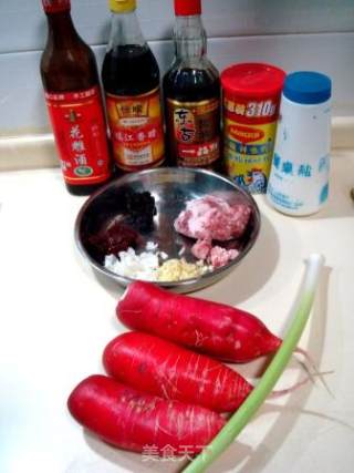 家常菜“干烧小萝卜”的做法步骤：1
