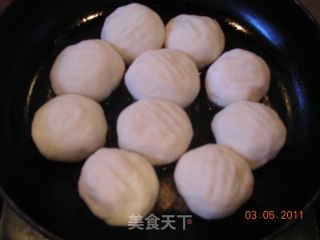 韭菜素煎包的做法步骤：5