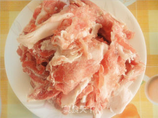 蒜爆羊肉片的做法步骤：1