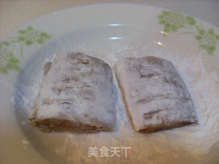 香煎带鱼的做法步骤：3