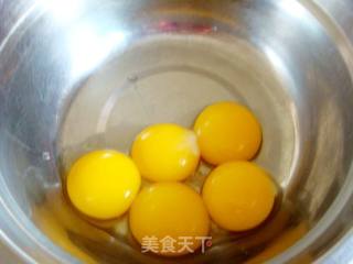 不一样的感觉--微波炉蛋糕的做法步骤：1