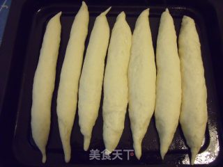 超级松软香甜极具诱惑的---牛奶排包的做法步骤：16