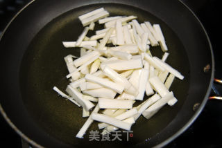 油焖茭白条的做法步骤：4