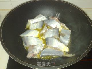 【平淡的幸福】香辣煎鱼的做法步骤：3