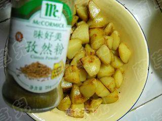 微波香烤孜然土豆的做法步骤：6