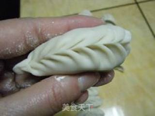 圆白菜鲜肉紫菜水饺的做法步骤：12