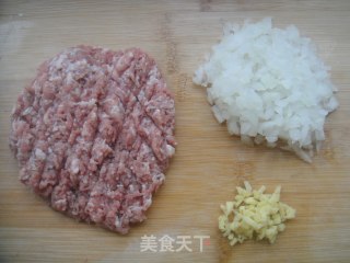 羊肉馅饼的做法步骤：1