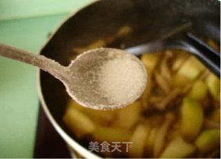 蟹味菇烧毛瓜的做法步骤：6