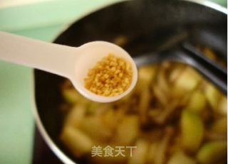 蟹味菇烧毛瓜的做法步骤：7