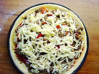 孜然牛肉披萨的做法步骤：21