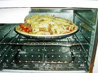 孜然牛肉披萨的做法步骤：22