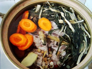 老火菜干汤的做法步骤：6