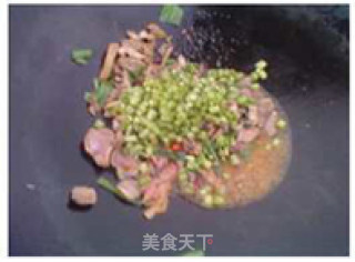 酸辣鸡杂的做法步骤：6