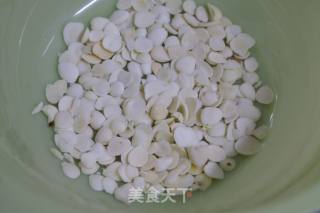 菜干南北杏龙骨汤的做法步骤：3