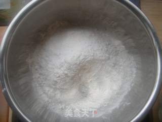 红薯包子的做法步骤：1