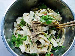 凉拌豆皮的做法步骤：5