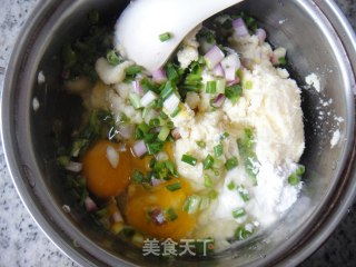 豆渣鸡蛋饼的做法步骤：3