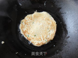 豆渣鸡蛋饼的做法步骤：6