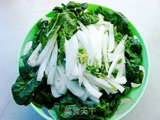 香菇炒白菜的做法步骤：4