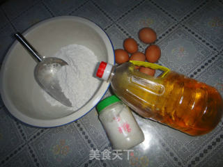 蜂蜜小麻花的做法步骤：1