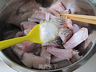 椒麻鱼条的做法步骤：3