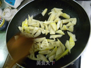 家常菜：天贝烧春笋的做法步骤：5