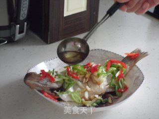 油泼铜锣鱼的做法步骤：5