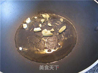 木耳焖茄子的做法步骤：3