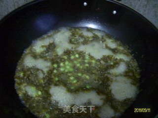 咸菜青豆鸡蛋汤的做法步骤：8