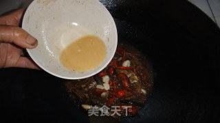 [我爱我的家]野味一锅鲜------妈妈亲手下厨红烧杂鱼的做法步骤：10