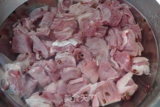 红烧牛肉的做法步骤：1