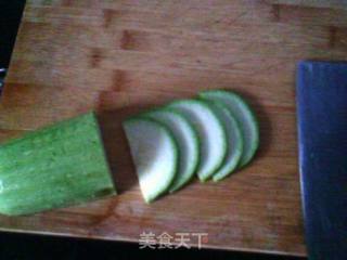 蒜茸瓜片的做法步骤：2