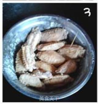 小试牛刀----炸鸡翅的做法步骤：3