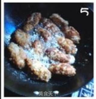 小试牛刀----炸鸡翅的做法步骤：5