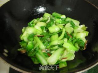 炒青菜香菇的做法步骤：8