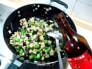 杭椒炒茄丁的做法步骤：8