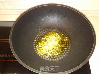 【平淡的幸福】韭菜爆小鱿鱼的做法步骤：3