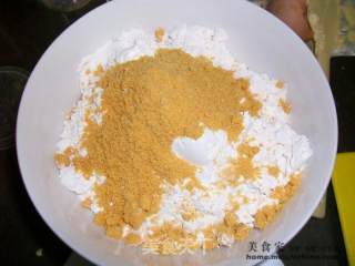 爱上牛油蛋糕@@芝士瓜仁牛油蛋糕的做法步骤：5