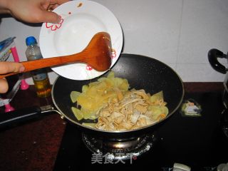 鱼付炒土豆片的做法步骤：9